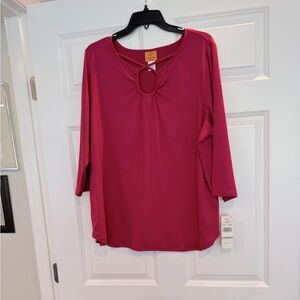 NWT RUBY RD. 3/4 SLEEVE TEE.Banded neckline. With cross cross keyhole design.